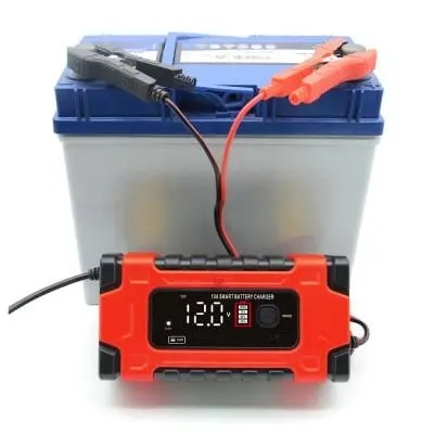 Інтелектуальний імпульсний зарядний пристрій для акумуляторів 12V/10A-24V/5A